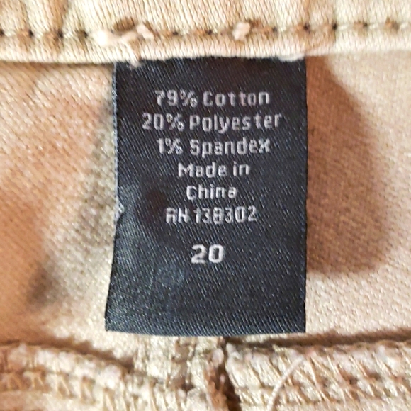 Capris - Picture 5 of 7